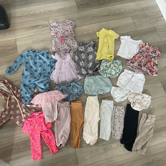 Posh Peanut Other - Lot of Baby Girl 22 Pieces Spring Summer Clothing Set 3-6M